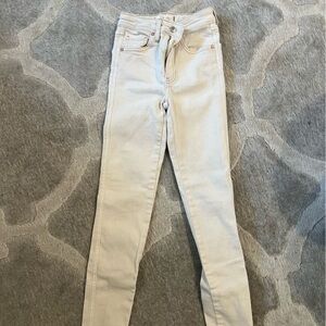 We The Free, it’s a cream pair of jeans, size 24